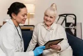 Hospice nurse providing compassionate in-home care